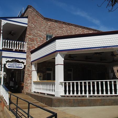 Jamestown Hotel Екстериор снимка
