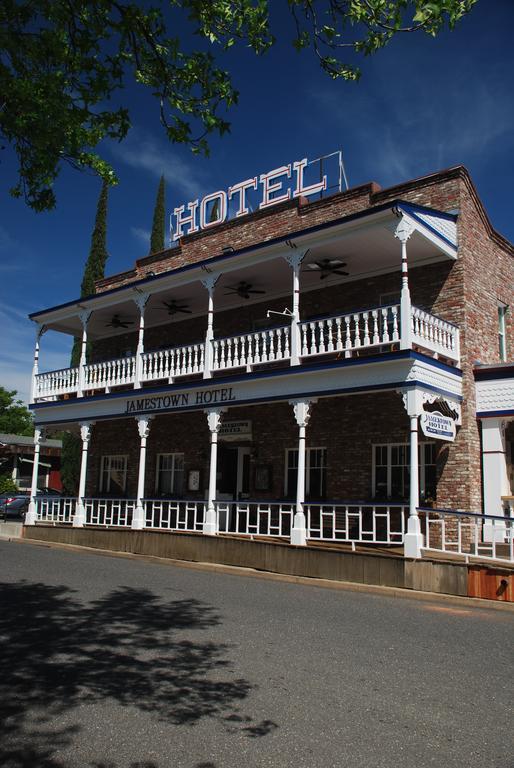 Jamestown Hotel Стая снимка