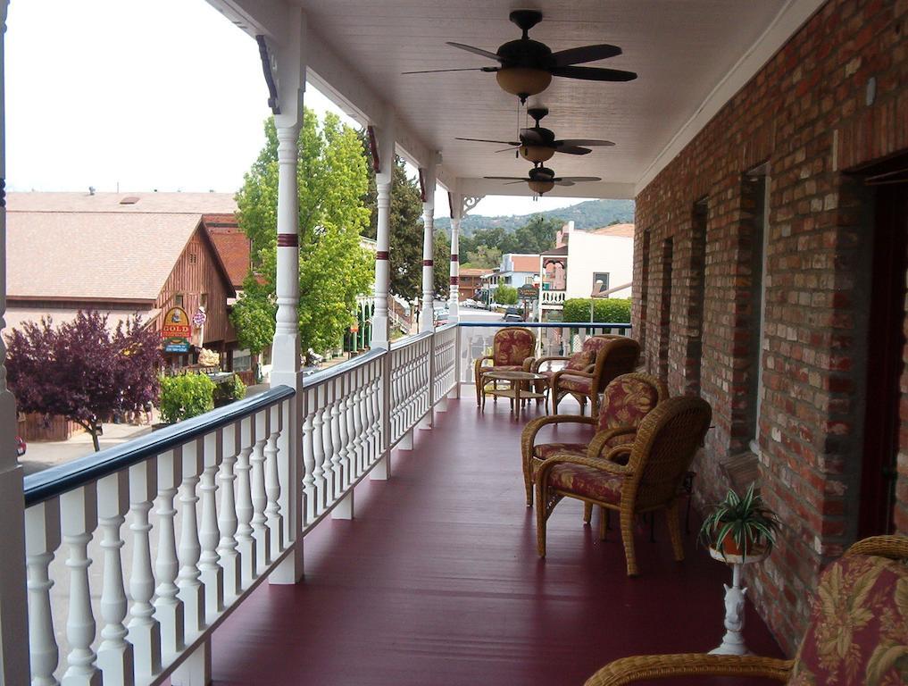 Jamestown Hotel Стая снимка